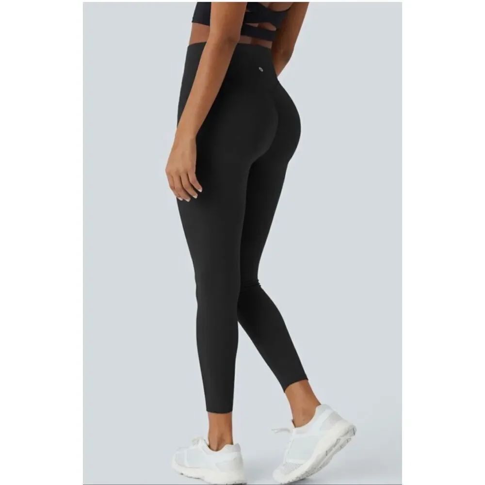 Halara ruched butt lifting yummy control black leggings S